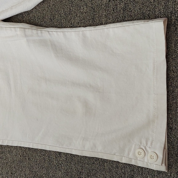 White plus capris - Picture 4 of 4